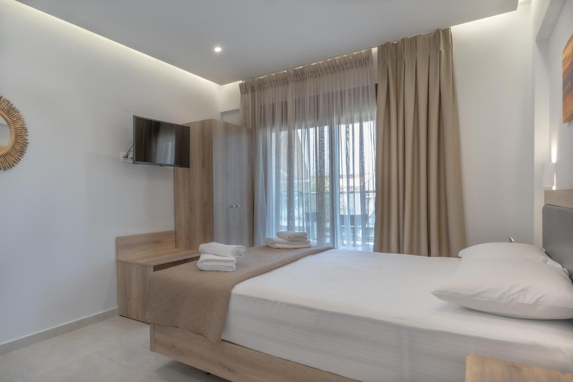 Sunshine Rooms And Suites Vrasná Exteriör bild