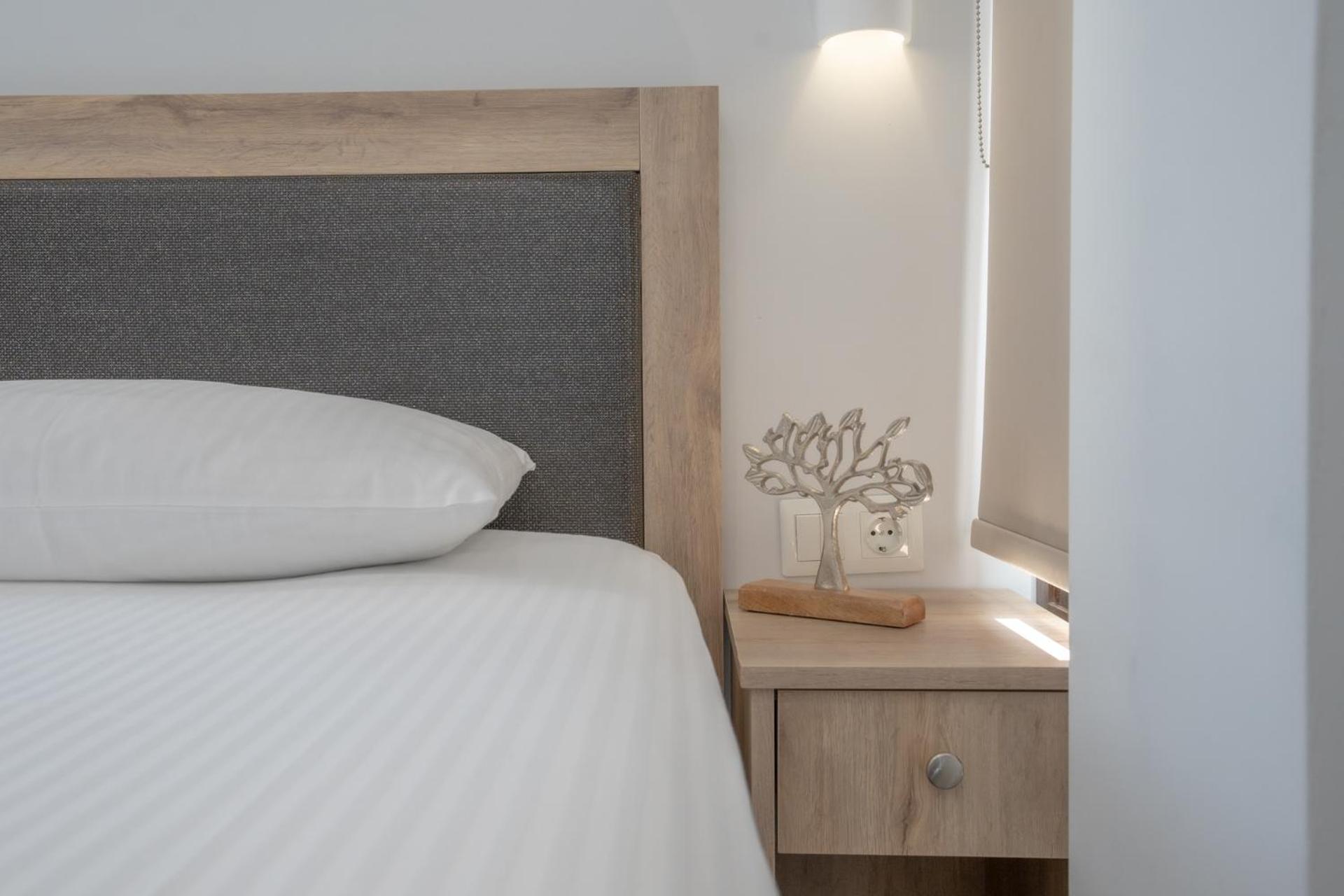 Sunshine Rooms And Suites Vrasná Exteriör bild