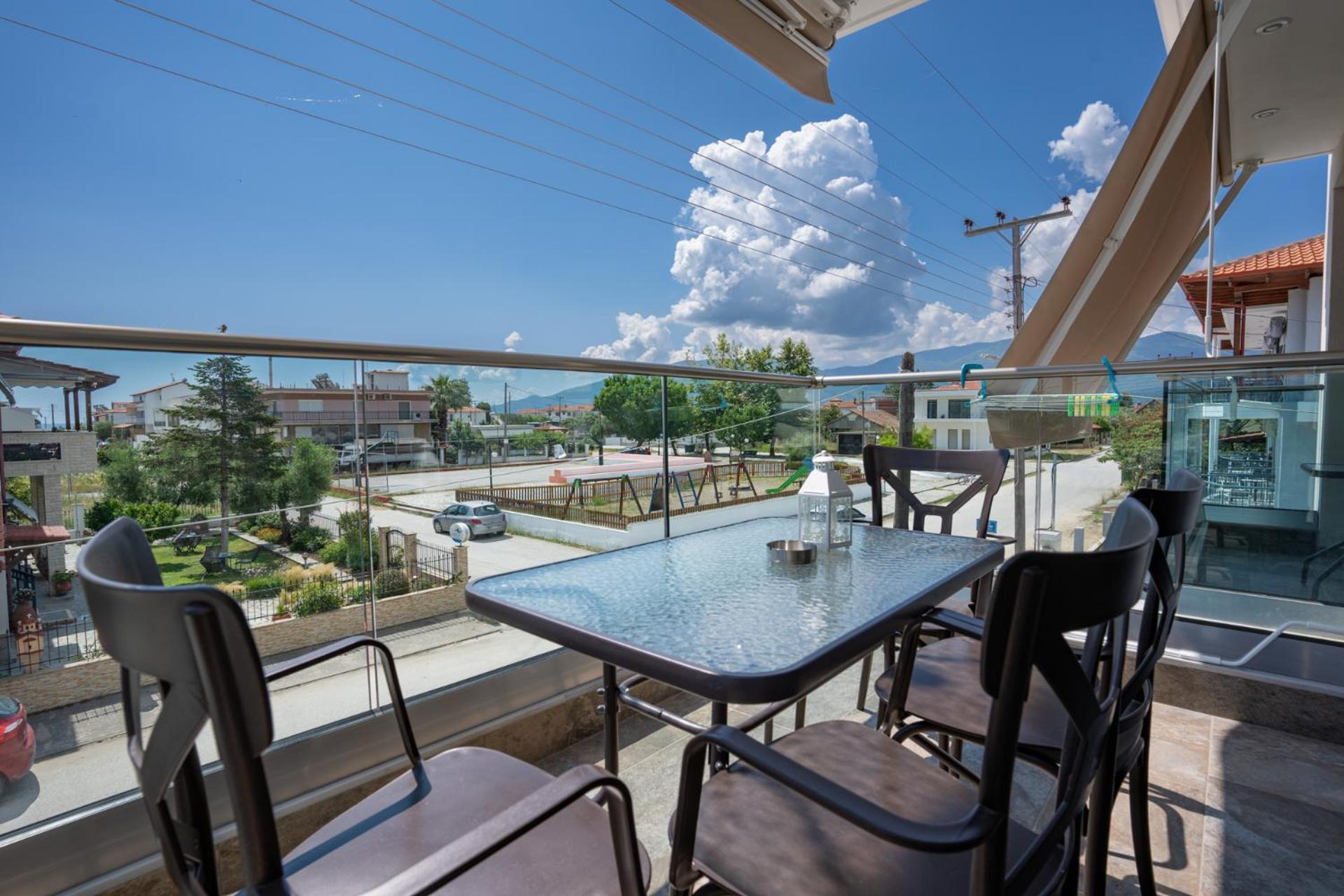 Sunshine Rooms And Suites Vrasná Exteriör bild